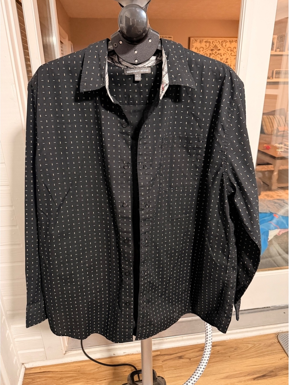 Geoffrey Beene black patterned button-front shirt